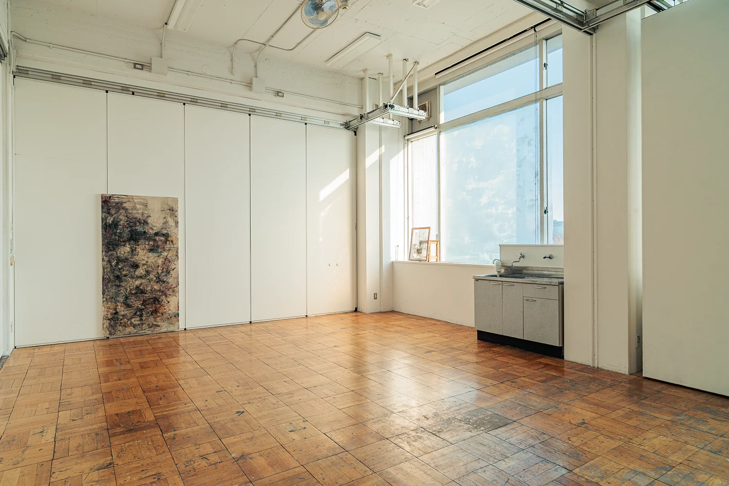 Depth of the Leaves’ Window 08